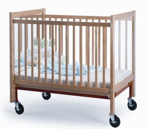I See Me Infant Crib